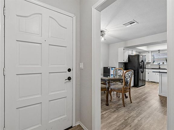 5th image of 9912 S Country Club Dr