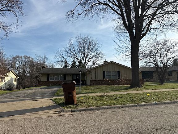 4th image of 5803 Alma Dr