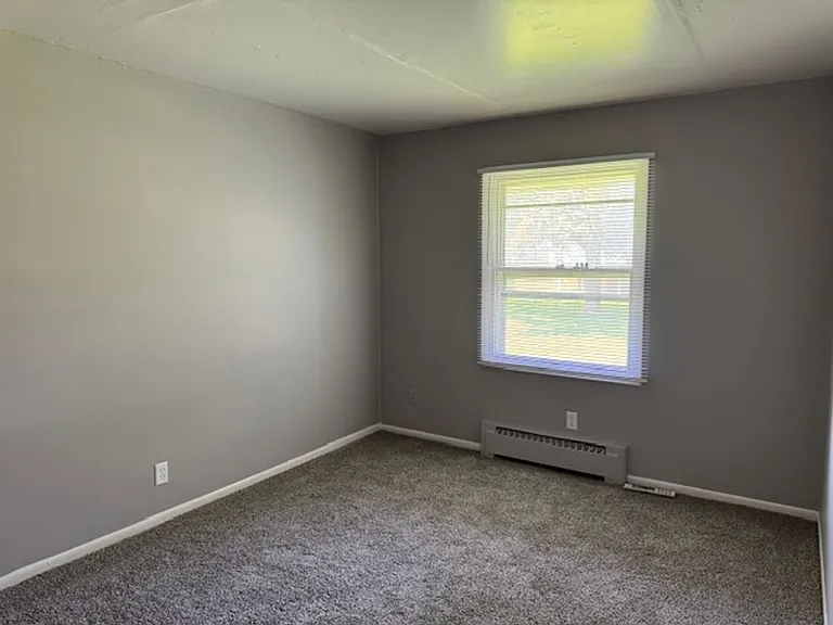 307 N Prairieview Rd — Photo 13