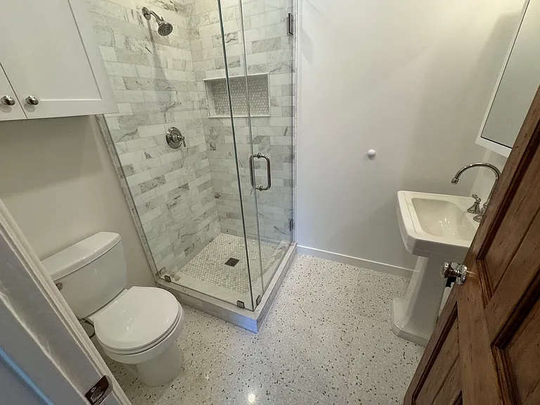 6345 Primrose Ave #10 — Photo 47