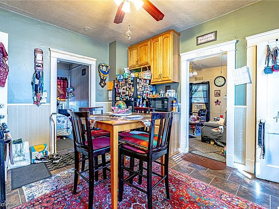 5th image of 5409 Biddulph Ave