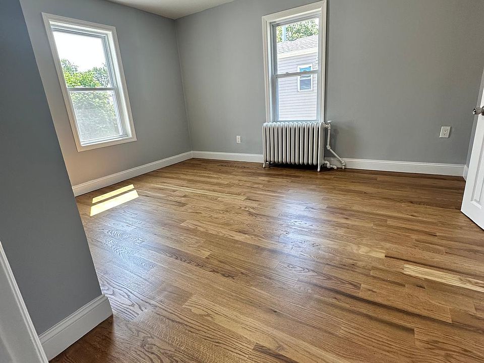2nd image of 227 Taylor St #2