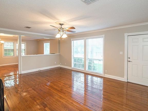 5th image of 612 Dudley Dr