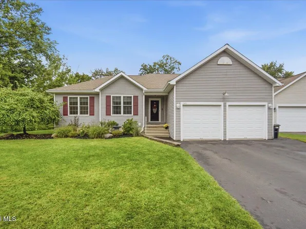 2411 Golf Avenue, Schenectady, NY 12309