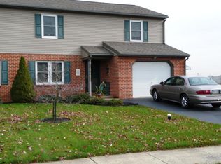 71 Sunrise Cir, Denver, PA 17517