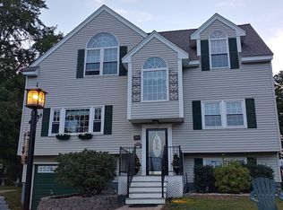 99 Auburn Rd, Londonderry, NH 03053