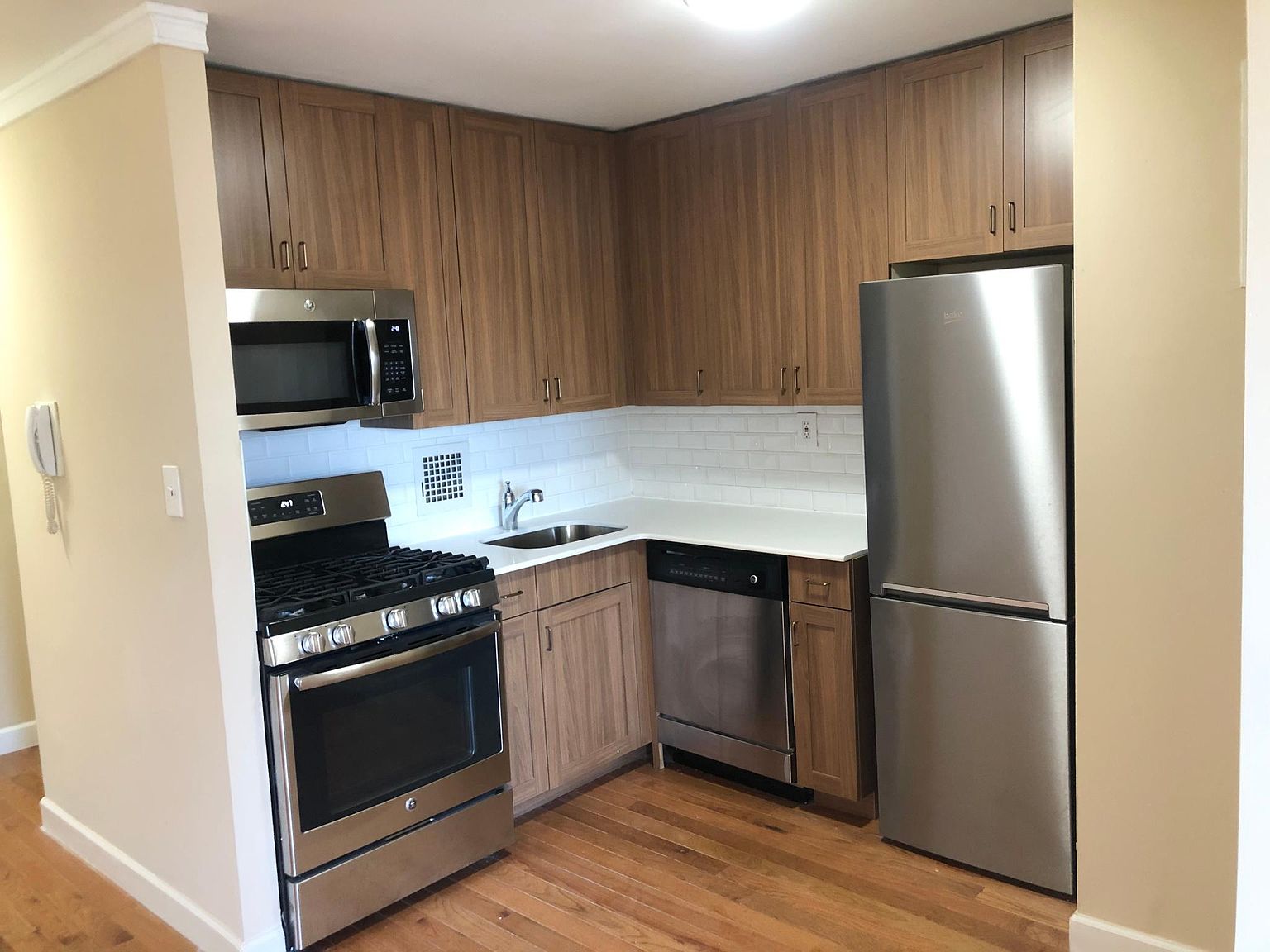 1670 Bell Blvd APT 115, Bayside, NY 11360 | Zillow