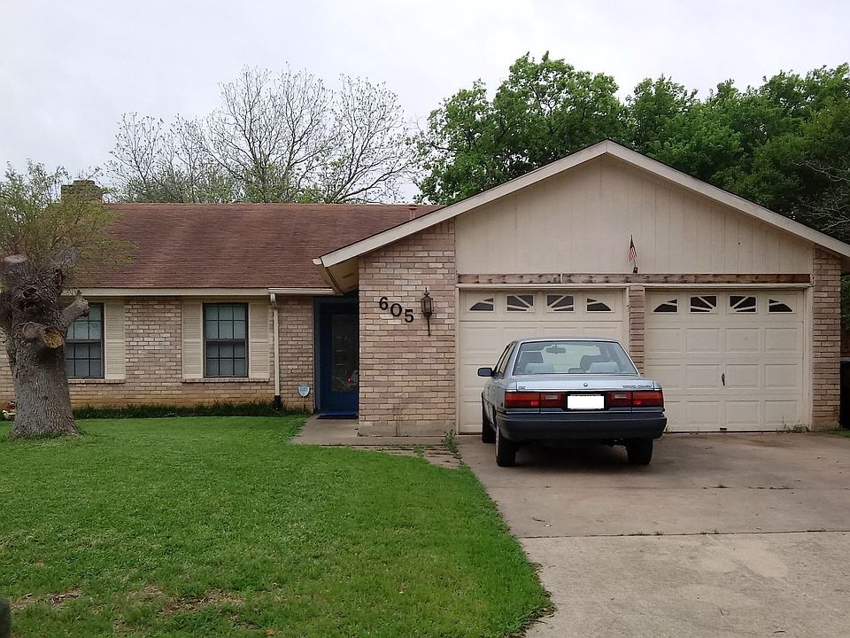 1st image of 605 Andover Dr