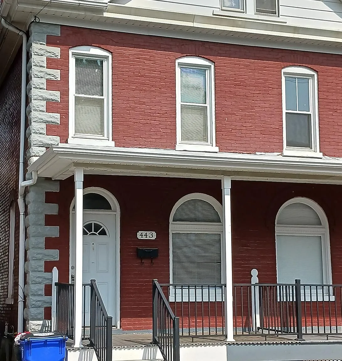 3 bed, 1120 sqft, $1,500 — Photo 1