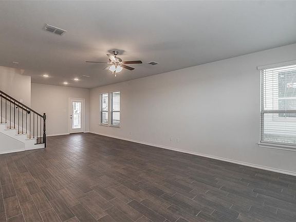 5th image of 419 Milverton Dr