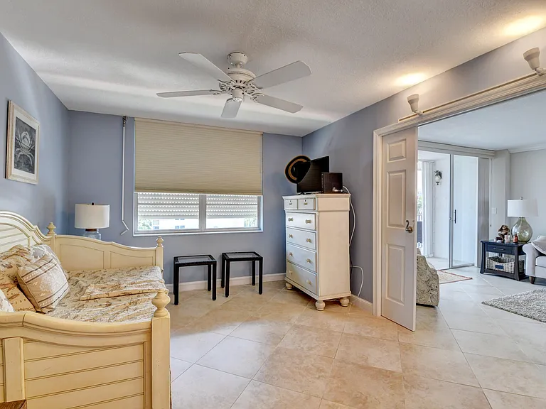 1 Harbourside Dr #3603 — Photo 17