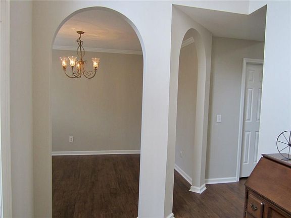 4th image of 7140 Shady Oak Ln