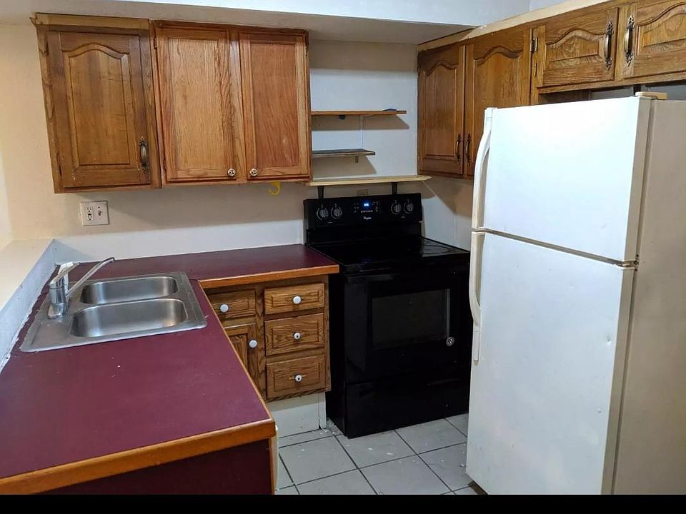1st image of 3864 E 59th Ter