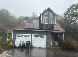 379 Mountain Rd, Lyndeborough, NH 03082