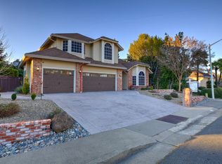 1068 Kensington Dr, Roseville, CA 95661