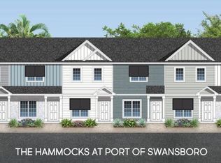 32 Outrigger Dr, Swansboro, NC 28584