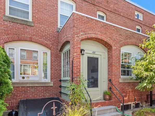 100 Hollis Street, Manchester, NH 03101