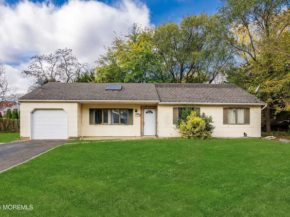 1186 Manor Drive, Lakewood, NJ 08701