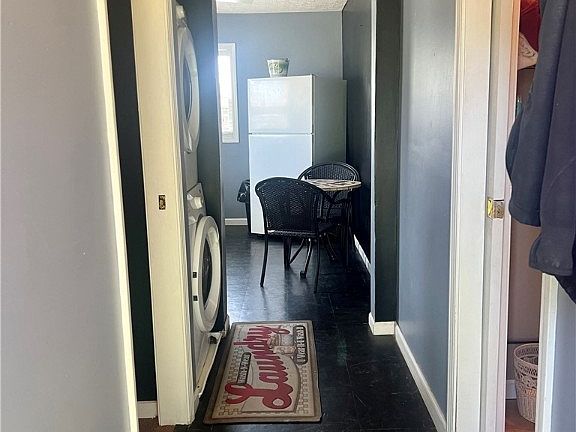 2nd image of 302 W Main Street