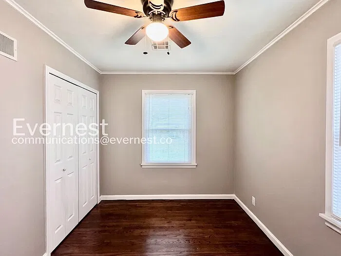 3 bed, 2.0 bath, 1189 sqft, $1,745 — Photo 4