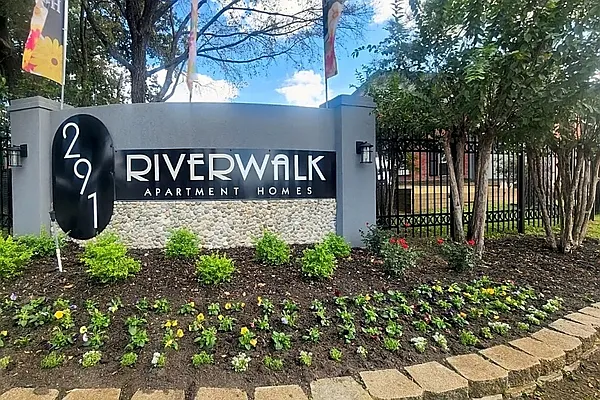 Riverwalk Apartment Homes — Photo 1
