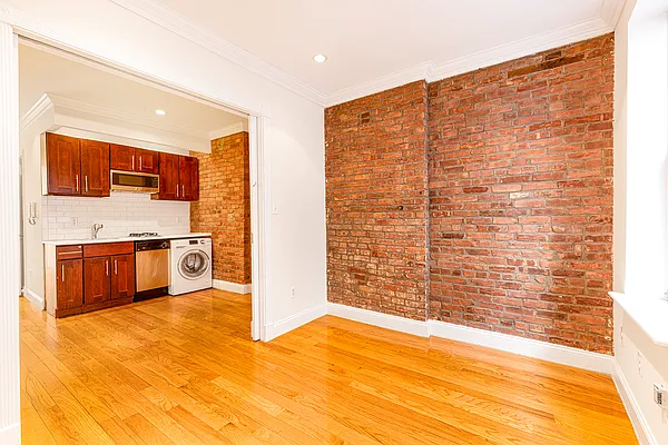 Rented by REAL New York | media 6