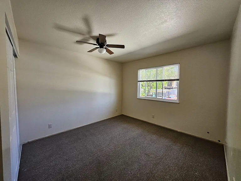 5154 Greenberry Dr — Photo 14