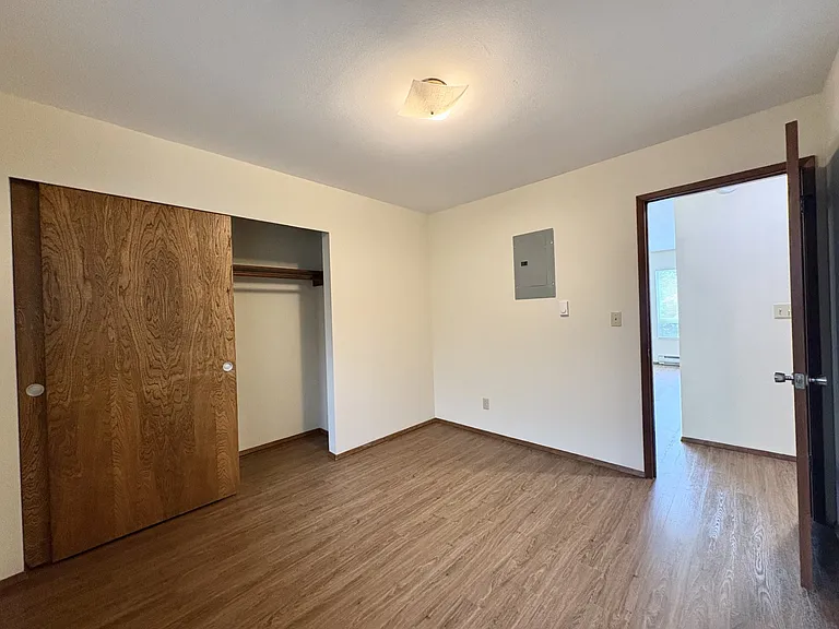 540 Williams Ave N #8 — Photo 7