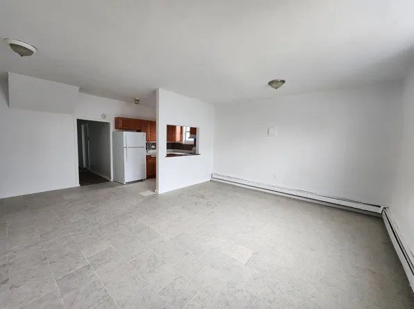 (undisclosed Address), Woodhaven, NY 11421