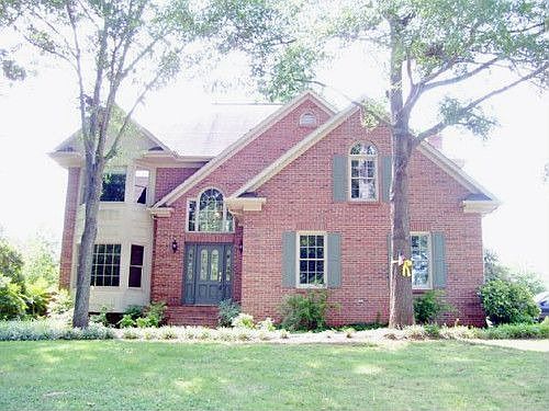 1st image of 108 Twin Lake Dr