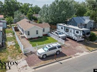 816 S 7th St, Douglas, WY 82633