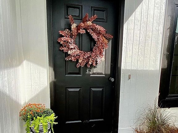 2nd image of 627 S Berthe Ave