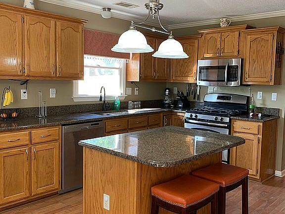 2nd image of 433 Bowling Brook Dr