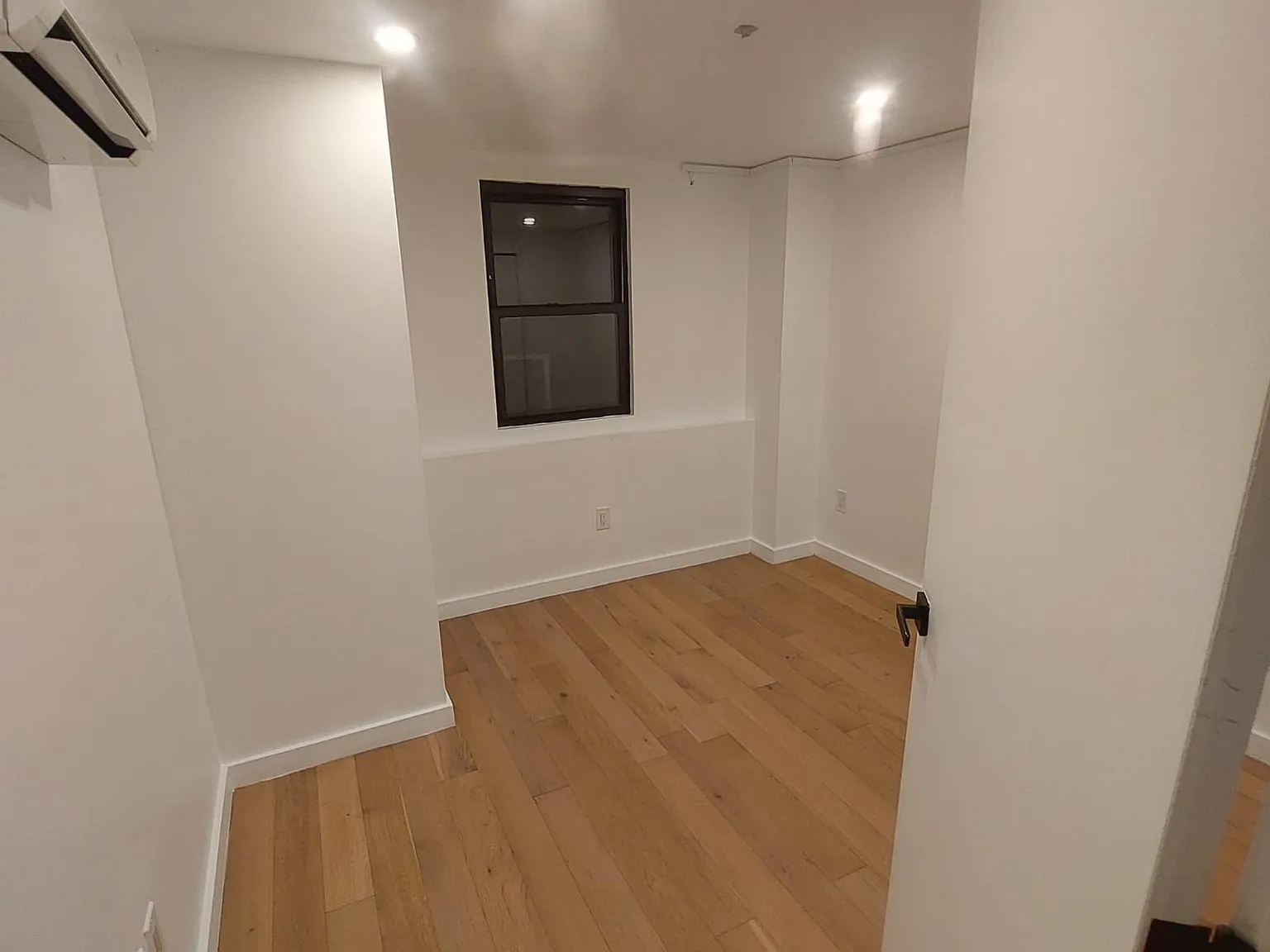 26 Park Place — Photo 2