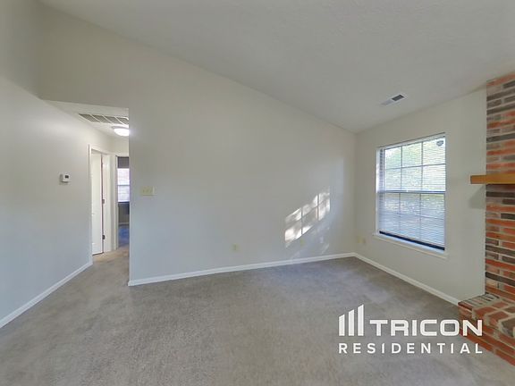 5th image of 5755 Rosemont Dr