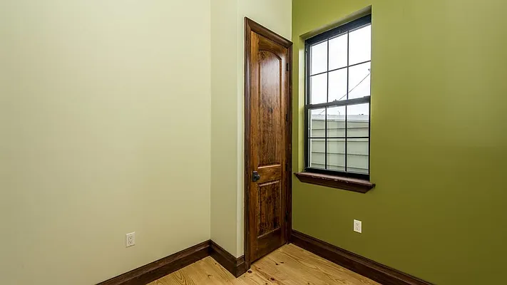 Rented by Nooklyn NYC LLC | media 31