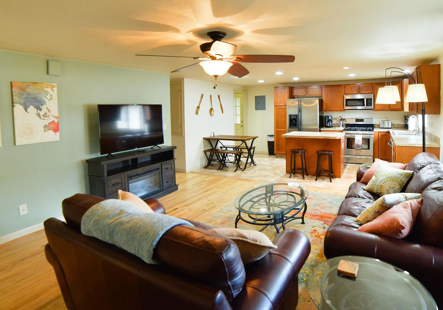 2 bed, 1400 sqft, $2,800 — Photo 4