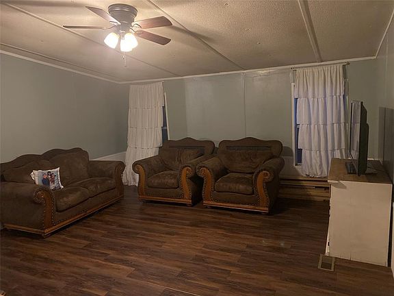 5th image of 504 Sunny Dr