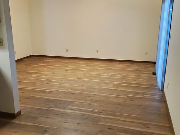 5th image of 1003 N Forest View Dr N #1003