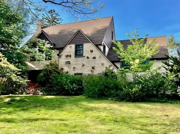 301 West Ave, Wayne, PA 19087