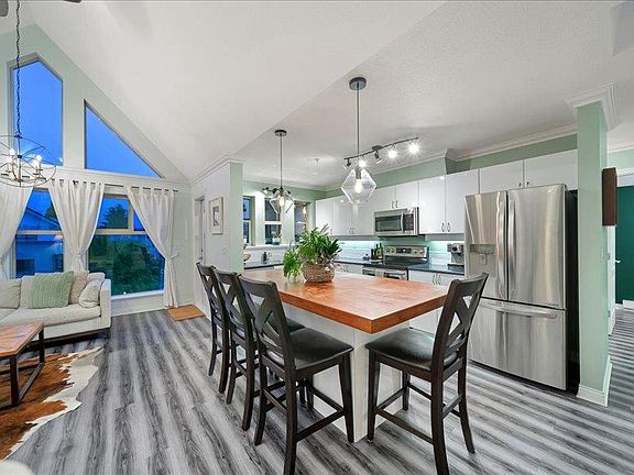 4th image of 20237 54th Ave #408