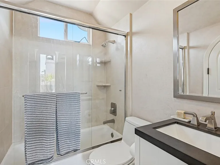 610 Marigold Ave — Photo 21