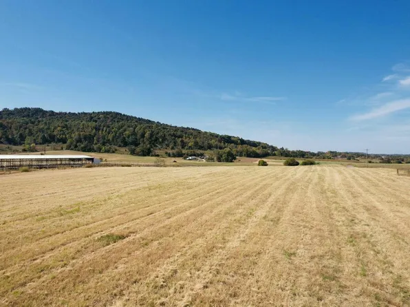 24 Elihu Cabin Hollow Rd, Somerset, KY 42501