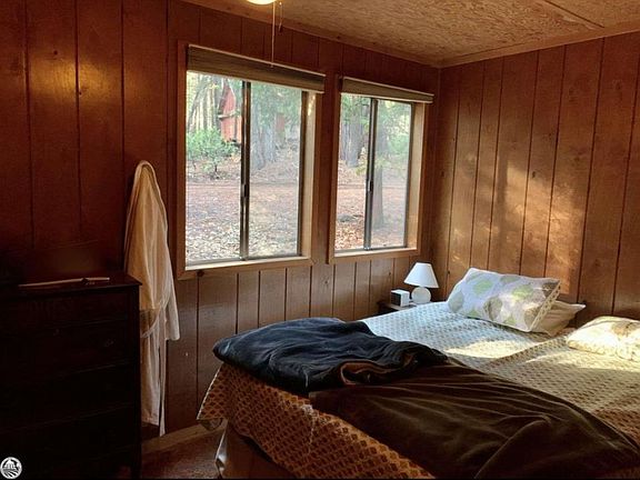 4th image of 124 Creekside Dr