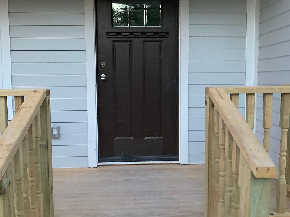 1st image of 204 Byrne St