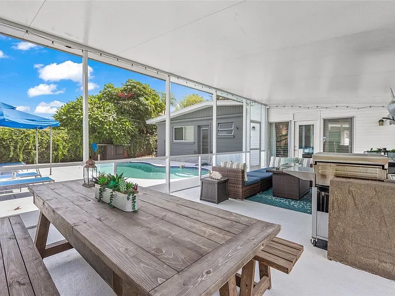 4801 Sarasota Ave — Photo 30
