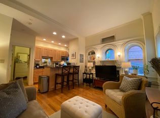 195 Commonwealth Ave #3A, Boston, MA 02116