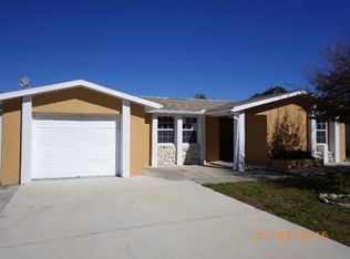 7215 King Arthur Dr, Port Richey, FL 34668