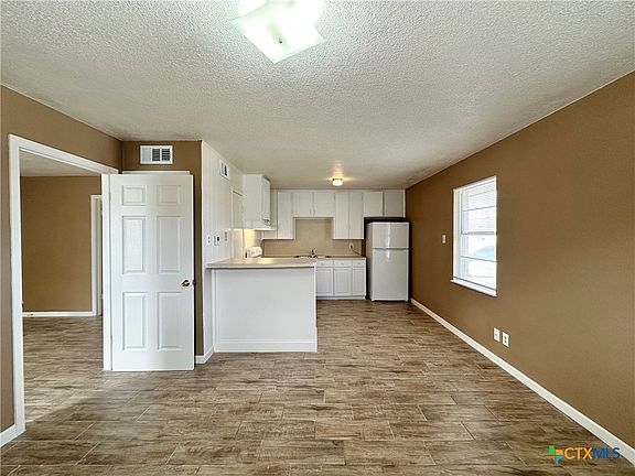 5th image of 1807 N West S Young Dr