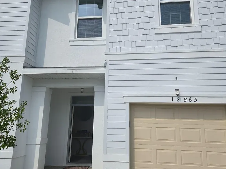 12865 SW Forli Way — Photo 2
